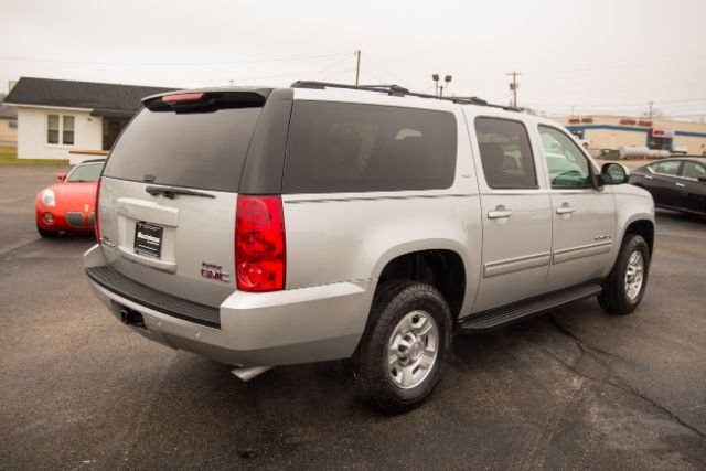 GMC Yukon XL  2011