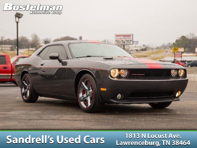 2013 Dodge Challenger SXT's photo