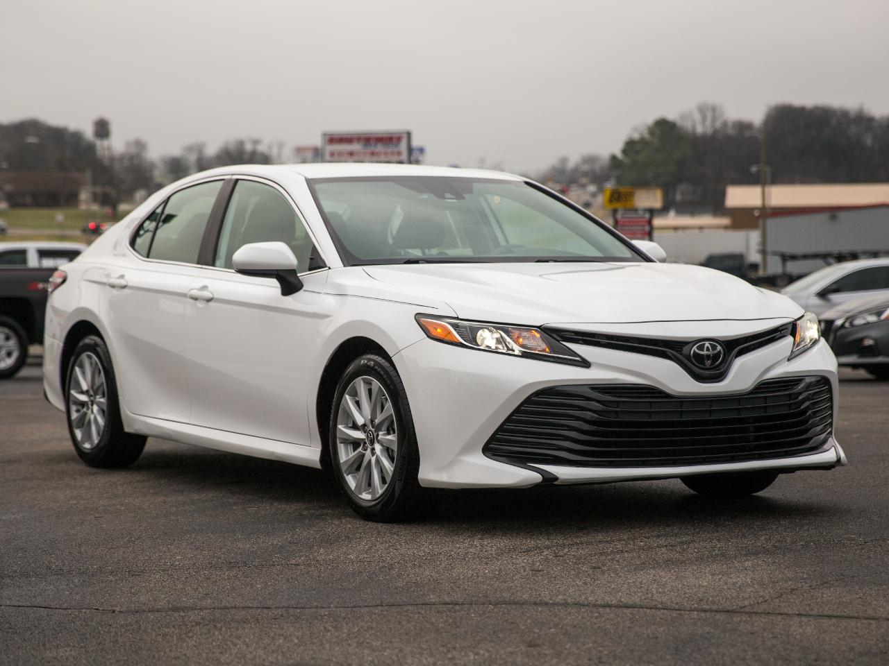 Toyota Camry  2019