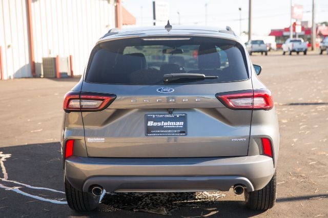 Ford Escape  2023