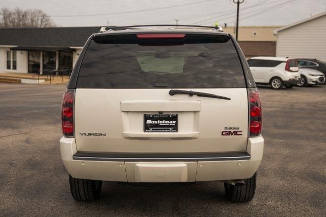 GMC Yukon Denali  2013