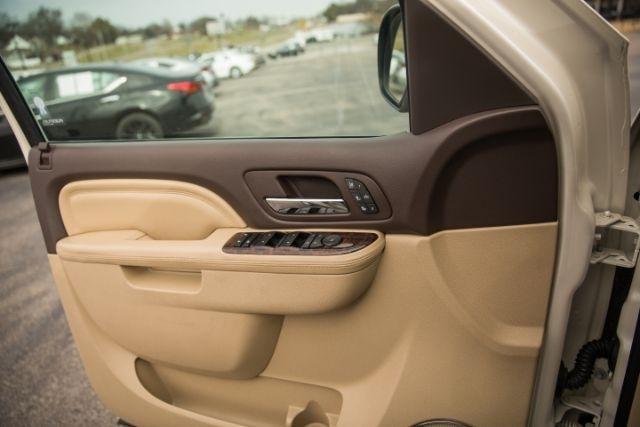 GMC Yukon Denali  2013