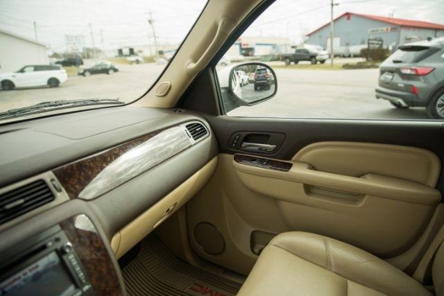 GMC Yukon Denali  2013