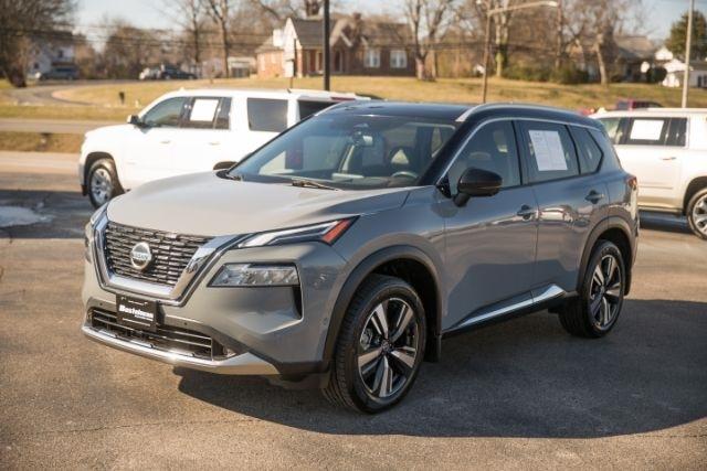 Nissan Rogue  2021