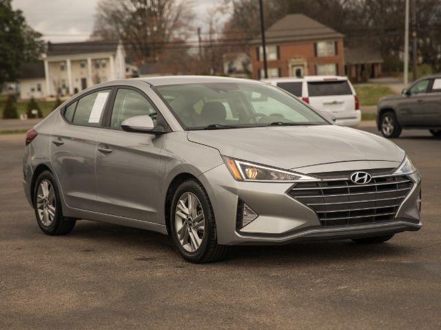 Hyundai Elantra  2020