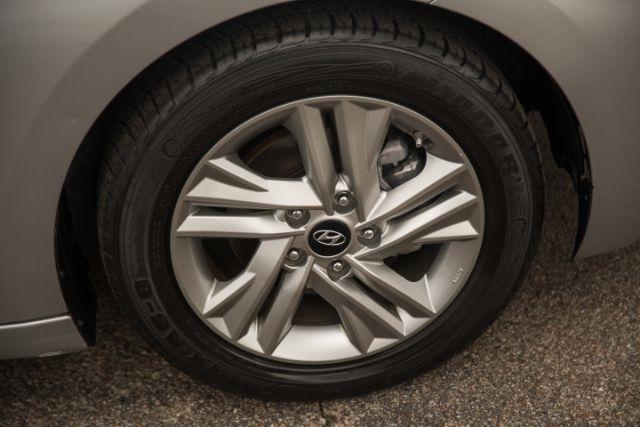 Hyundai Elantra  2020