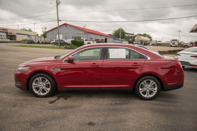 Ford Taurus  2016