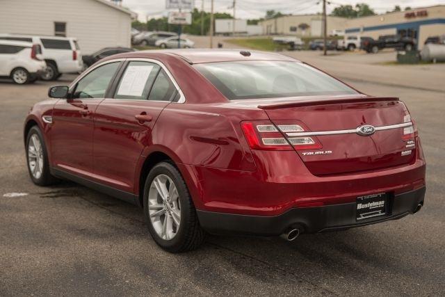 Ford Taurus  2016
