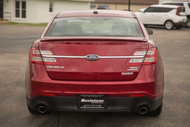 Ford Taurus  2016