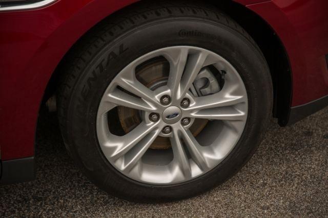 Ford Taurus  2016