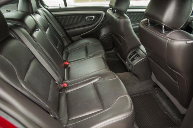 Ford Taurus  2016