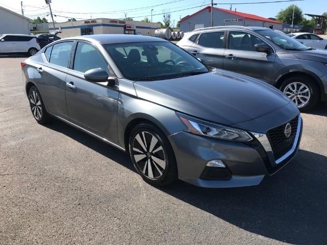 Nissan Altima  2021