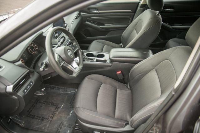 Nissan Altima  2021