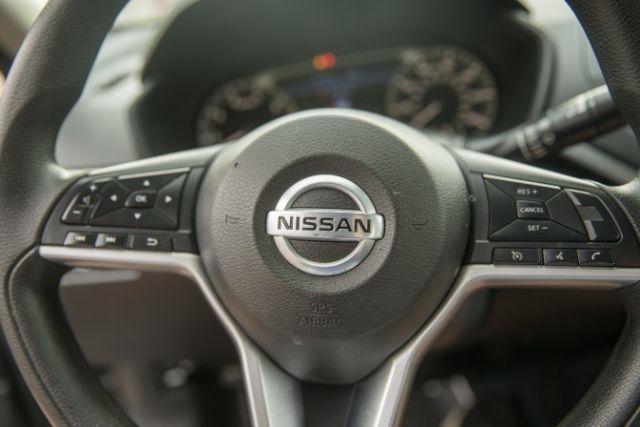 Nissan Altima  2021