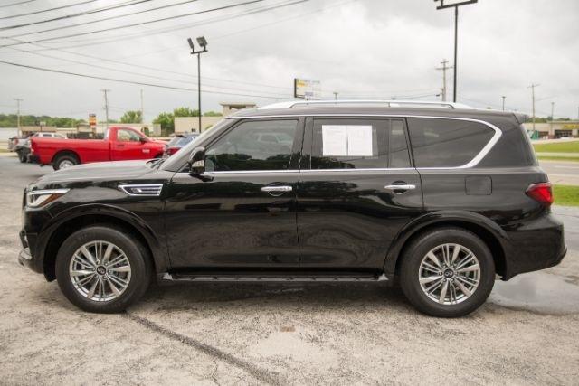 Infiniti QX80  2021