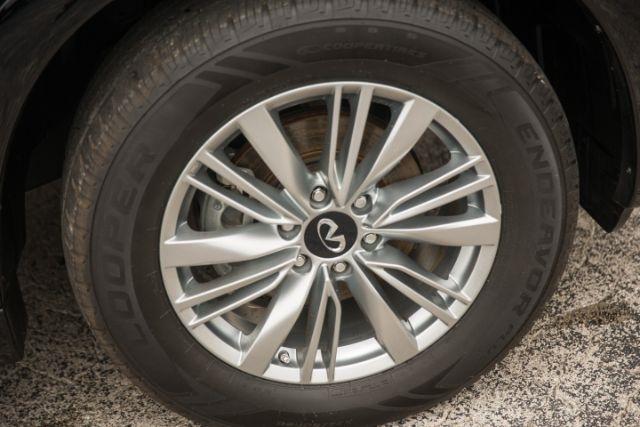 Infiniti QX80  2021