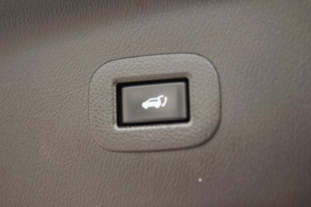 Infiniti QX80  2021