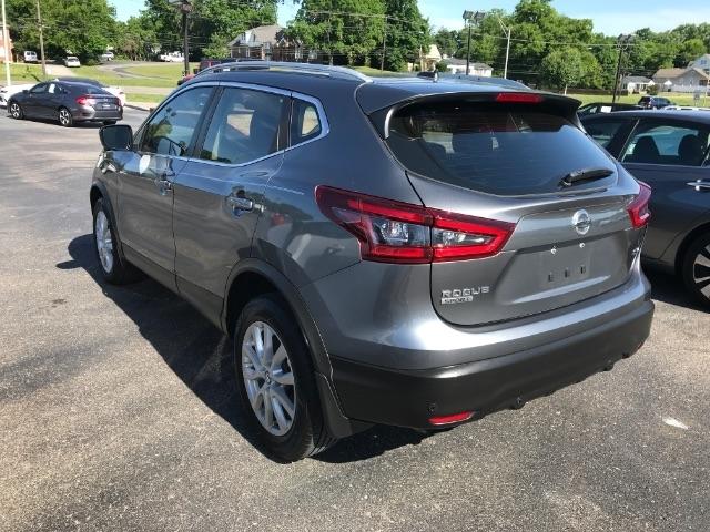 Nissan Rogue Sport  2020