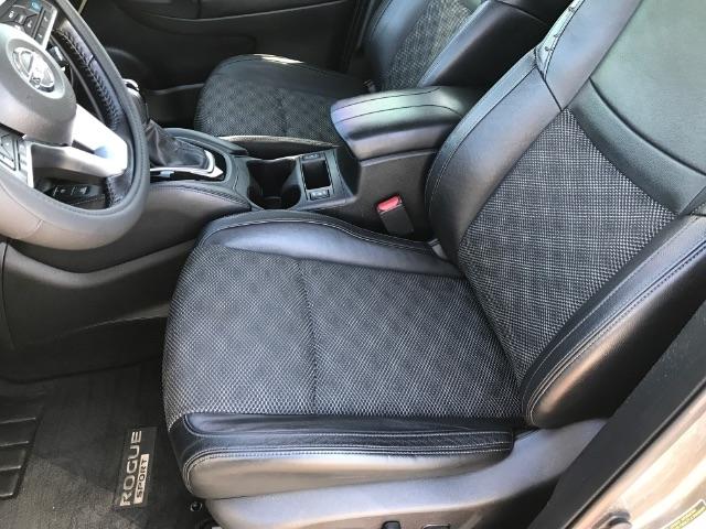 Nissan Rogue Sport  2020