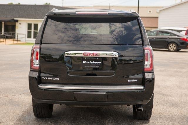 GMC Yukon Denali  2016