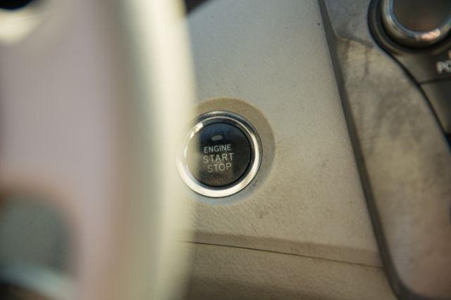 Toyota Avalon  2011