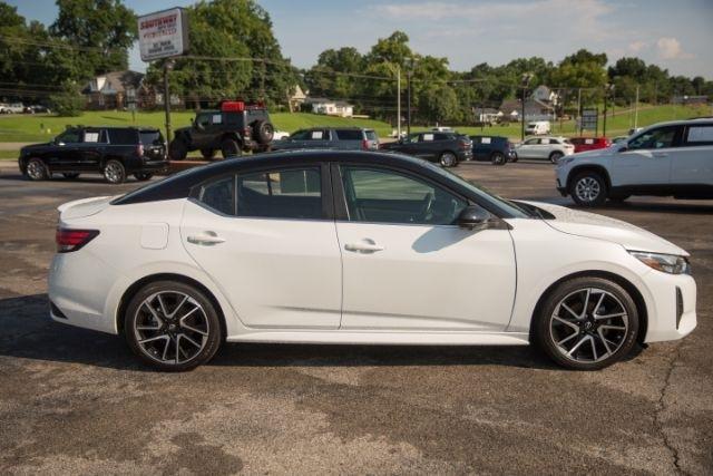 Nissan Sentra  2024