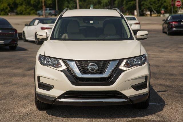 Nissan Rogue  2020