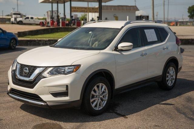 Nissan Rogue  2020
