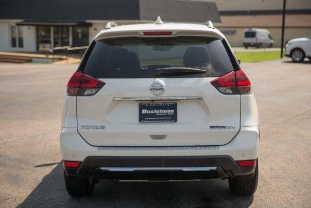 Nissan Rogue  2020