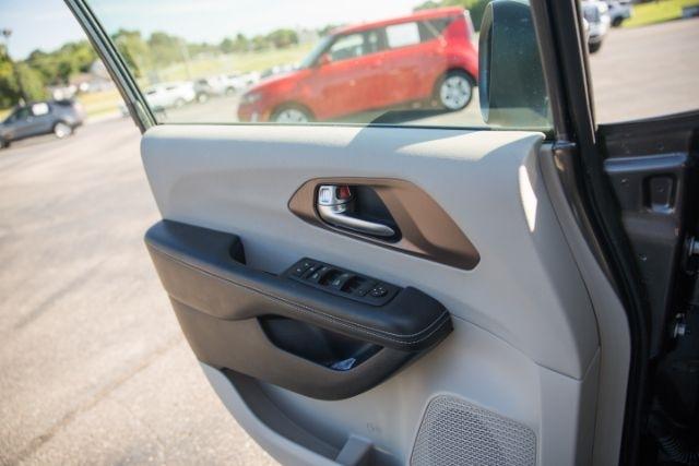 Chrysler Voyager  2021