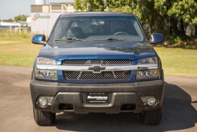 Chevrolet Avalanche  2002