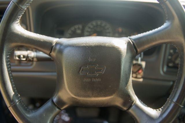 Chevrolet Avalanche  2002