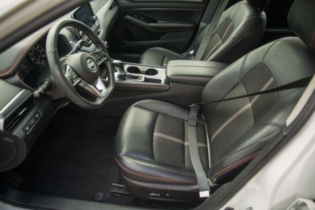 Nissan Altima  2024