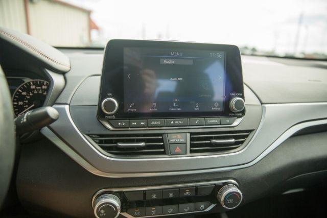 Nissan Altima  2024