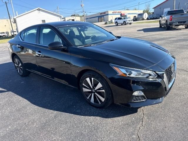 Nissan Altima  2022