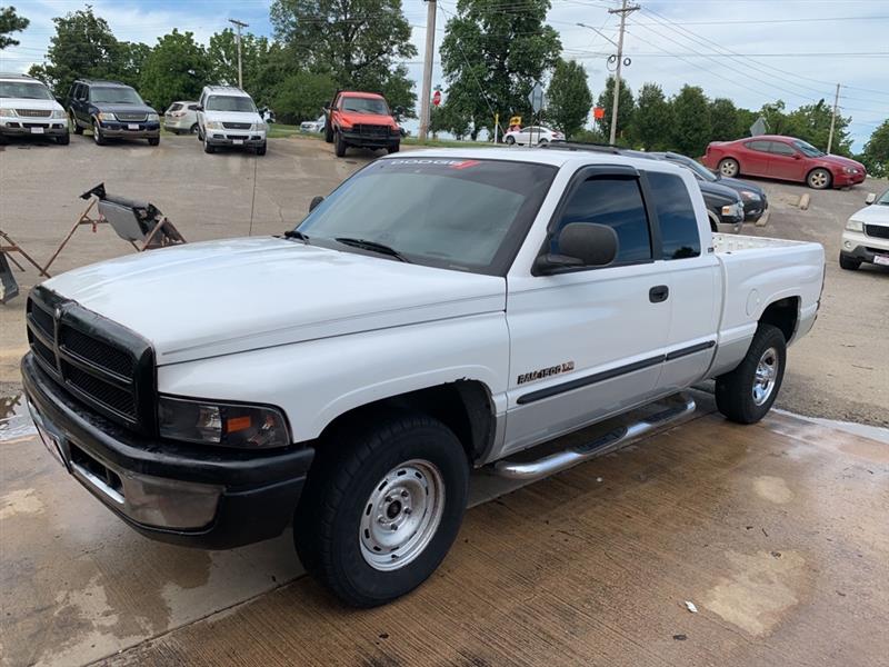 Used 2000 Dodge Ram 1500 Quad Cab Short Bed 2WD for Sale in Paragould