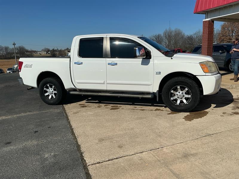 Nissan Titan XE Crew Cab 4WD 2004