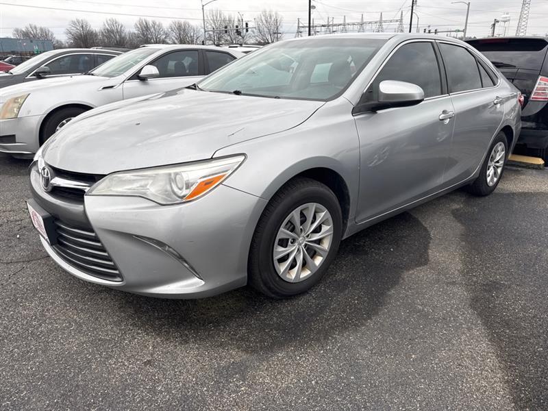 Toyota Camry LE 2017