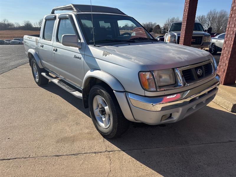 Nissan Frontier XE Crew Cab 4WD 2000