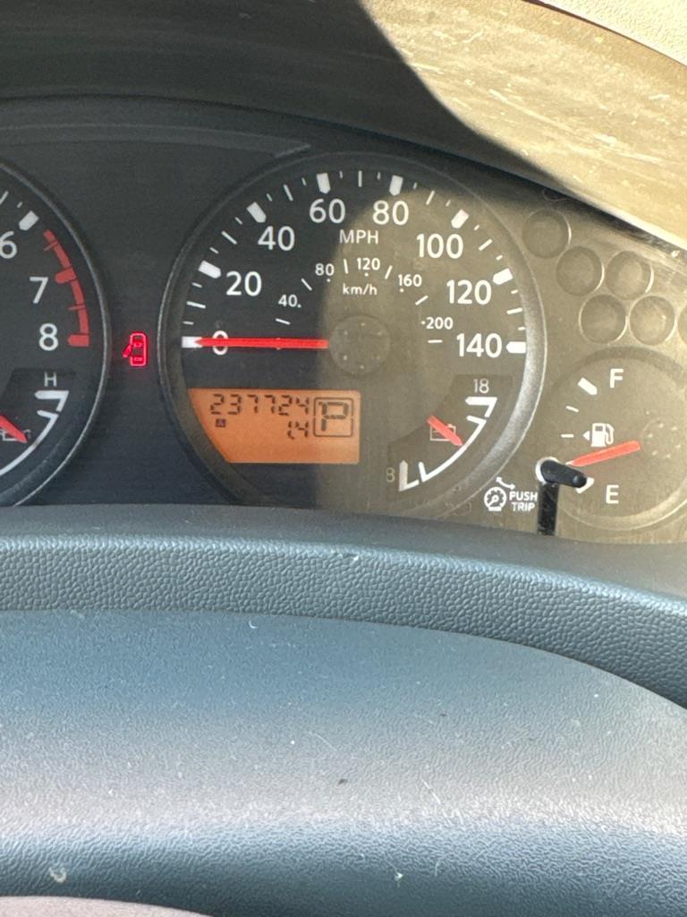 Nissan Frontier SE Crew Cab LWB 2WD 2009