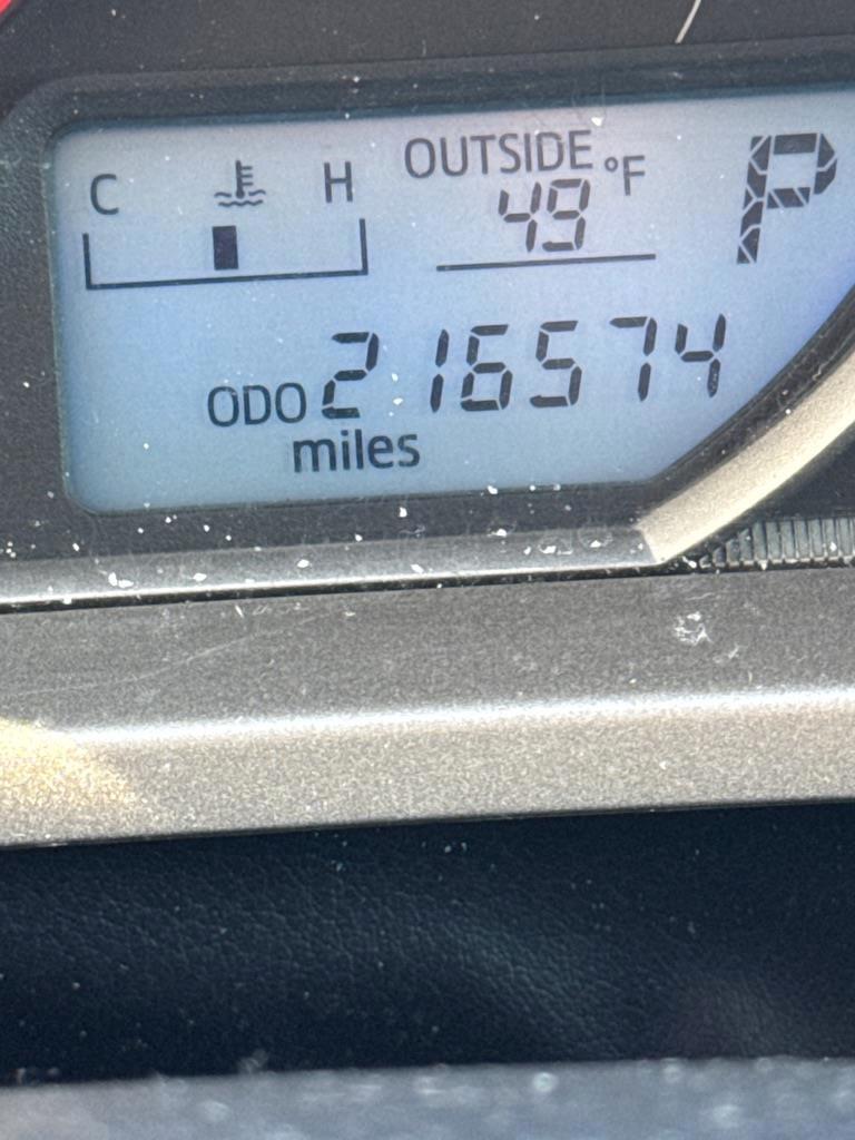 Toyota RAV4 XLE FWD 2013