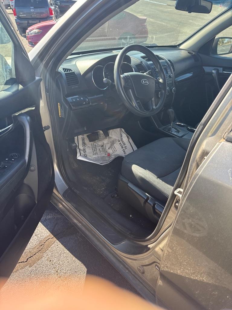 Kia Sorento LX 2WD 2011