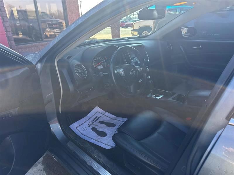 Nissan Maxima S 2014