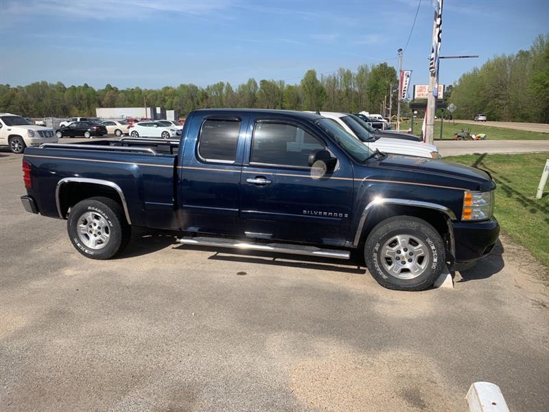 Used 2007 Chevrolet Silverado 1500 LT1 Ext. Cab 2WD for Sale in