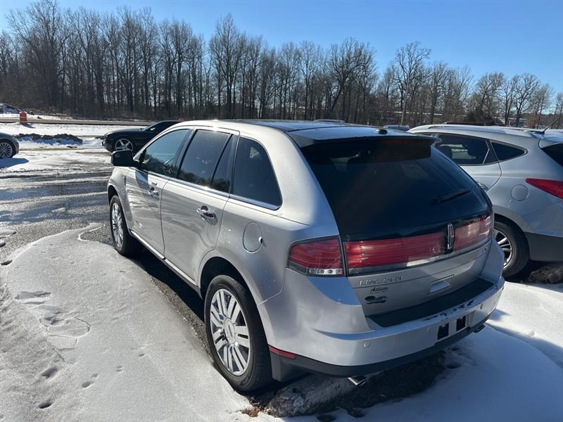 2010 Lincoln MKX Base