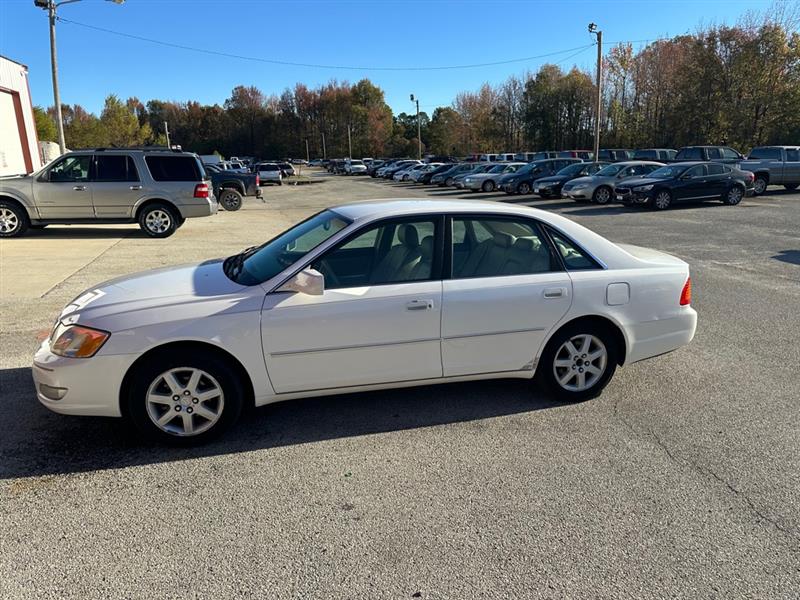 2002 Toyota Avalon XL's photo