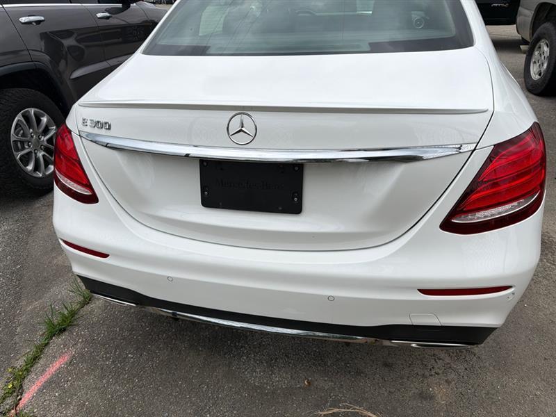 Mercedes-Benz E-Class E300 Luxury Sedan 2017