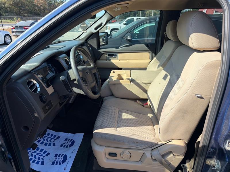 Ford F-150 XL SuperCrew 5.5-ft. Bed 2WD 2011