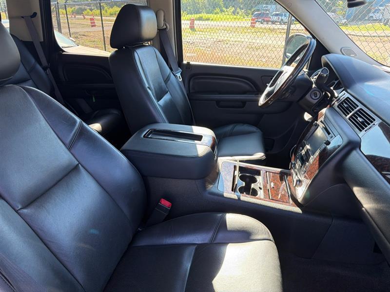 GMC Yukon Denali 4WD 2014