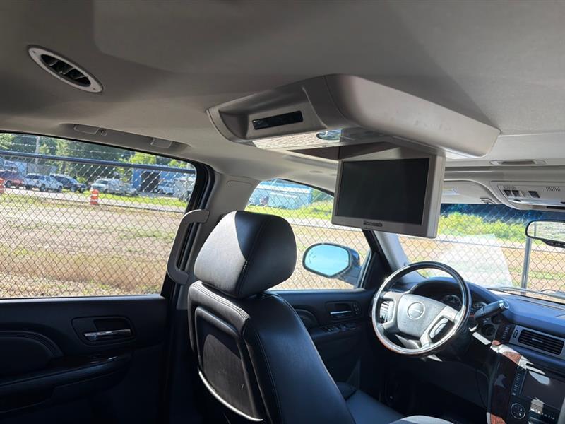 GMC Yukon Denali 4WD 2014